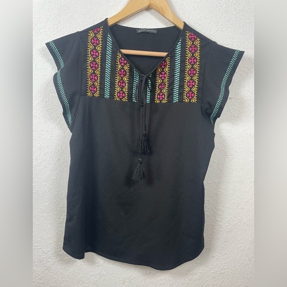 Adrianna Papell Tops - Adrianna Papell Women’s Black Embroidered Blouse, Size S.